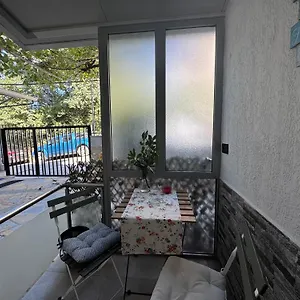 Double17 Appartement Gjirokastër